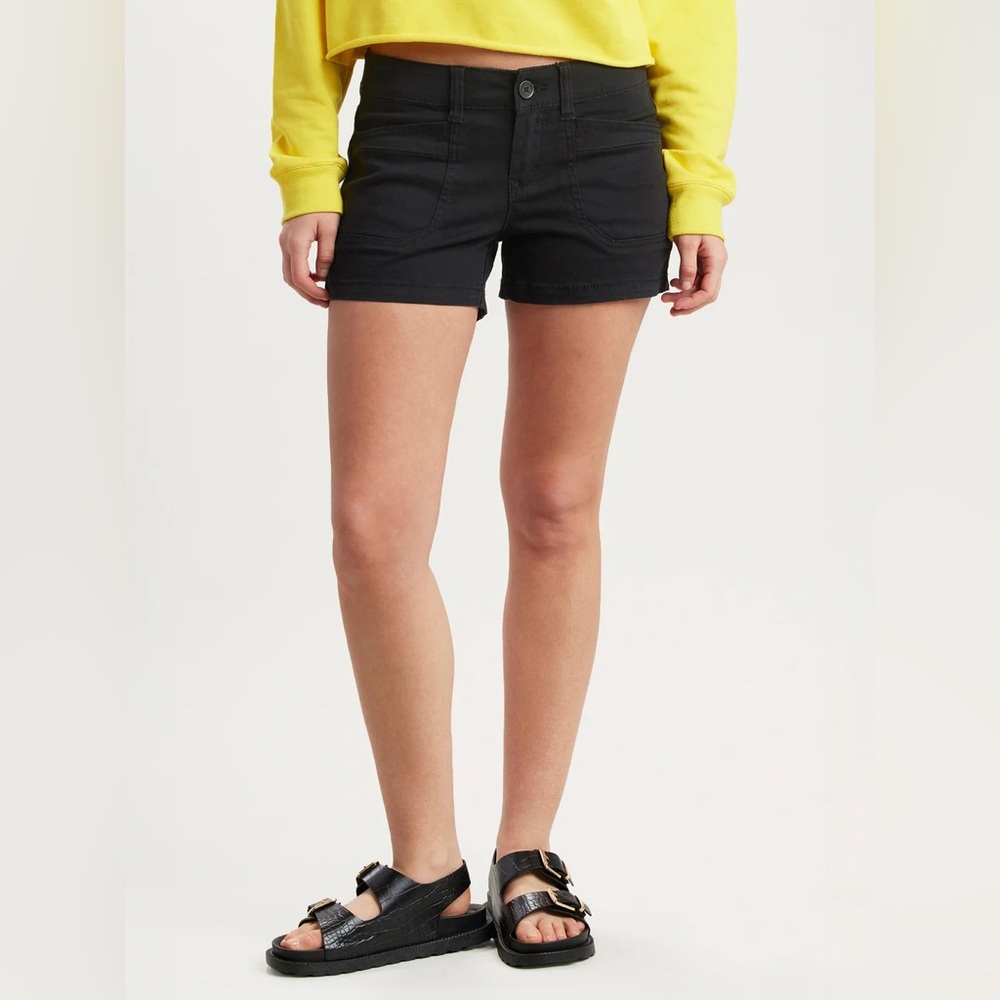 Unionbay Women's Black Shorts - Picture 1 of 5